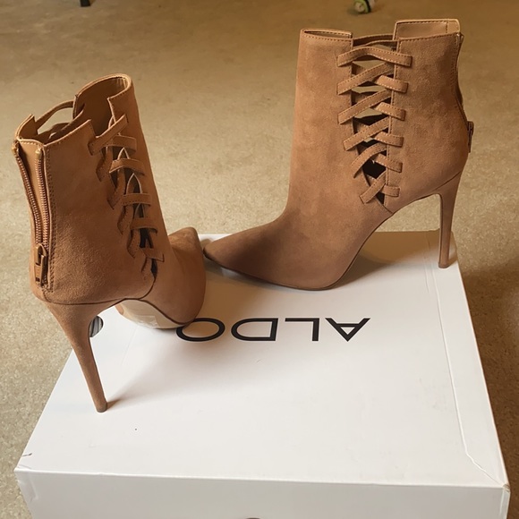 Aldo Tuxedo Tan - Picture 3 of 4